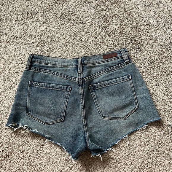 Denim shorts - Picture 2 of 3